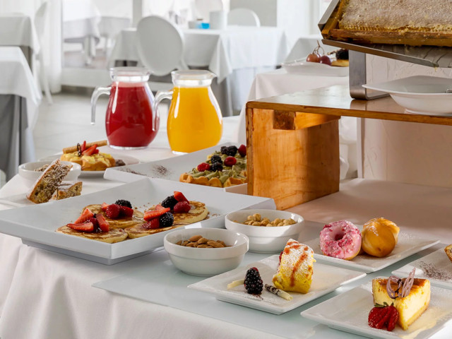 media.Slide-Ristorante2Hotel-Mediterraneo-Riccione