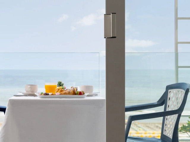 media.Slide-Vistamare1Hotel-Mediterraneo-Riccione 1