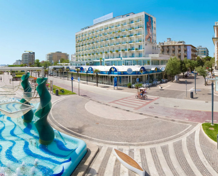 media.Slide-Shopping1Hotel-Mediterraneo-Riccione
