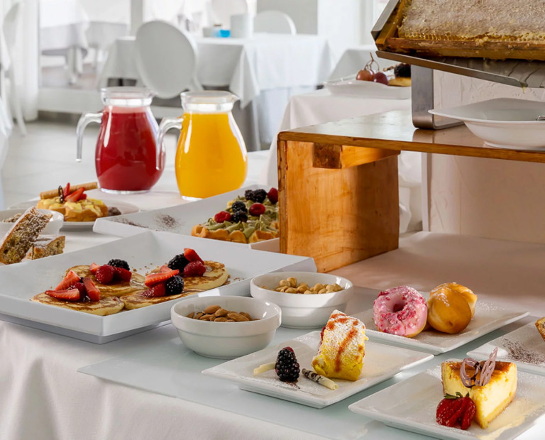 media.Slide-Ristorante2Hotel-Mediterraneo-Riccione