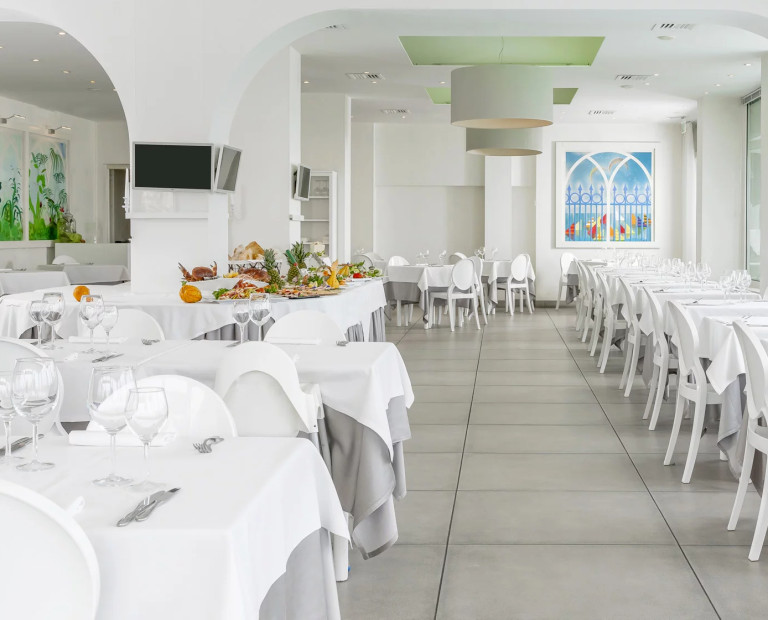 media.Slide-Ristorante10Hotel-Mediterraneo-Riccione