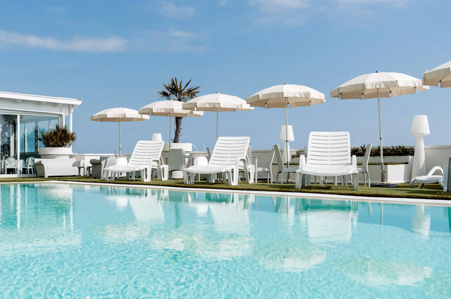 media.Slide-Piscina1Hotel-Mediterraneo-Riccione