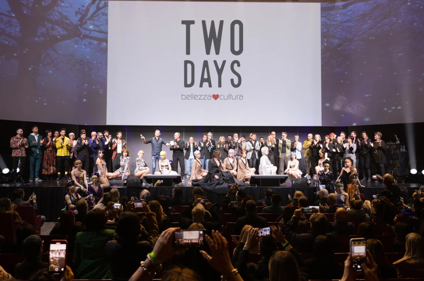 media.TAGLIATI PER IL SUCCESSO- PALARICCIONE